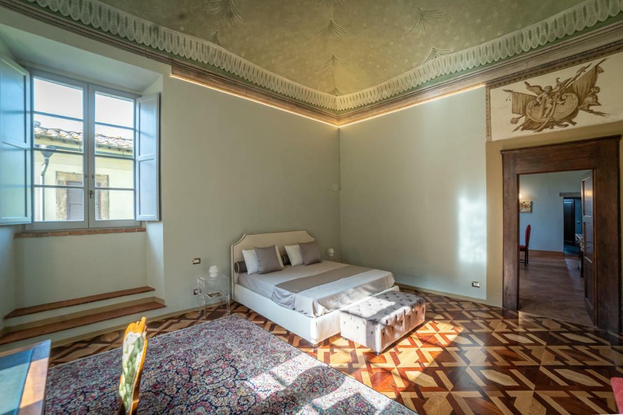 Historical Renaissance Palace Montepulciano Stazione Εξωτερικό φωτογραφία