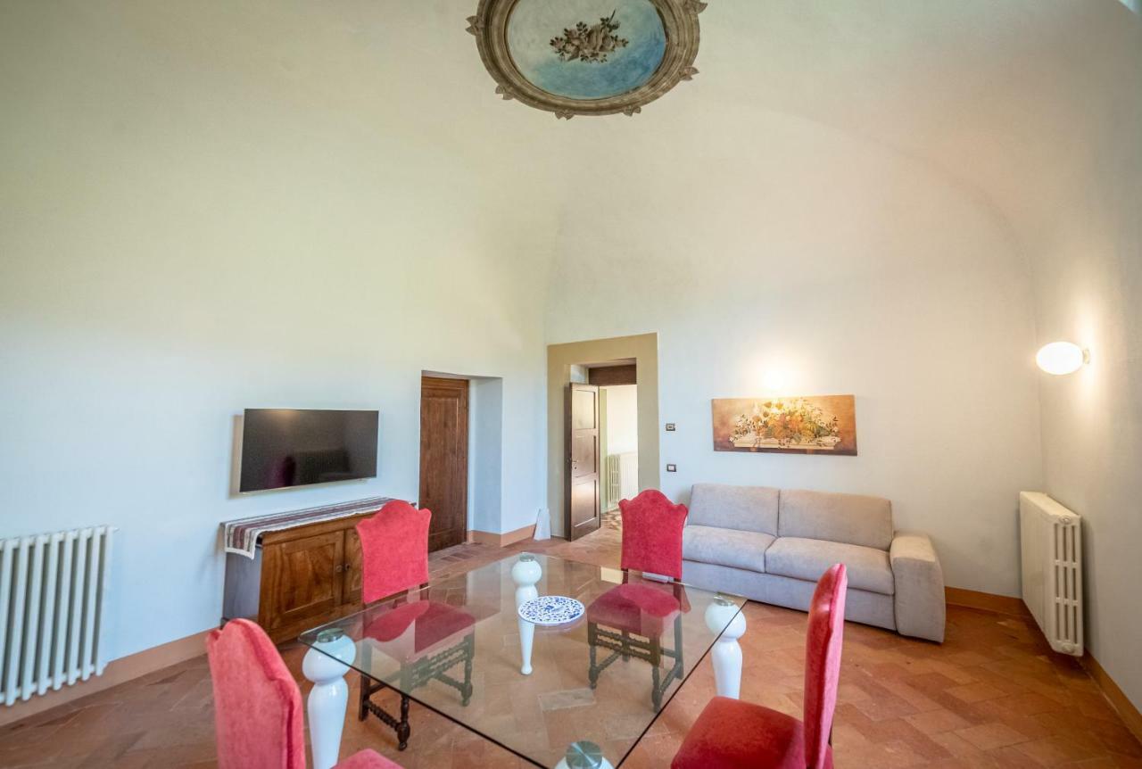 Historical Renaissance Palace Montepulciano Stazione Εξωτερικό φωτογραφία