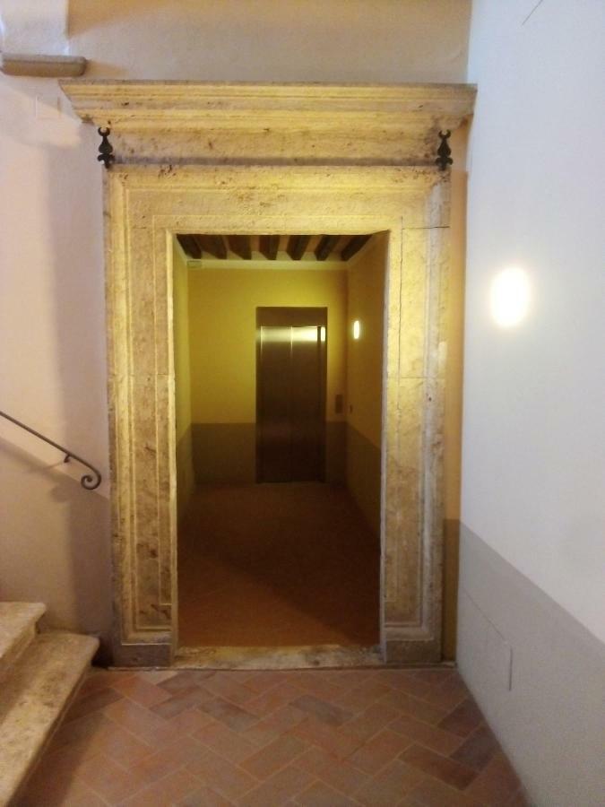 Historical Renaissance Palace Montepulciano Stazione Εξωτερικό φωτογραφία